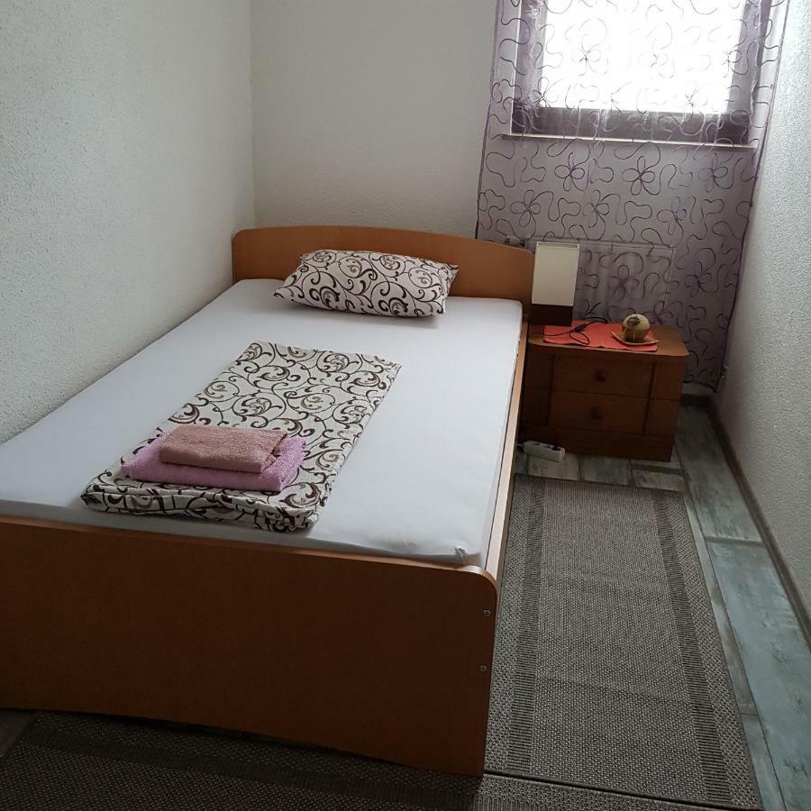 Prenociste-Sobe-Rooms-Aman Bihać Exterior foto